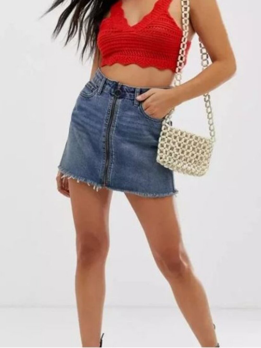 Free People We the Free Sz 26 2 EUC Zip It Up Denim Mini Skirt Raw Hem Med Wash